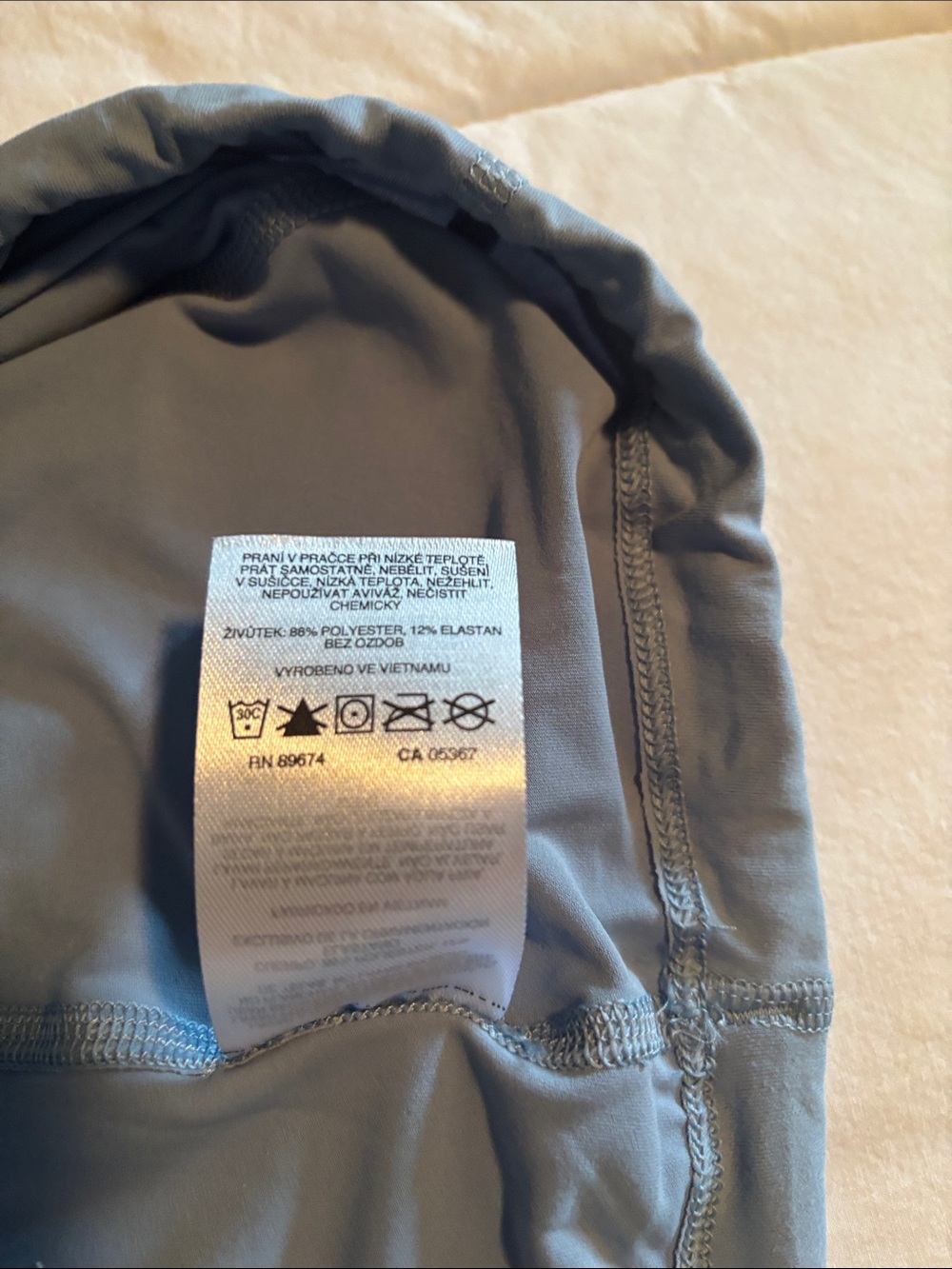 Mountain Hardwear Light Blue Hooded Long-Sleeve Pullover - Picture 8 of 8